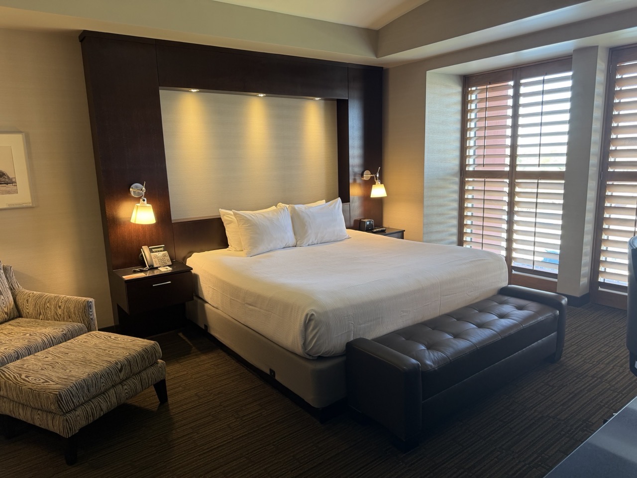 A guest room at Talking Stick Resort